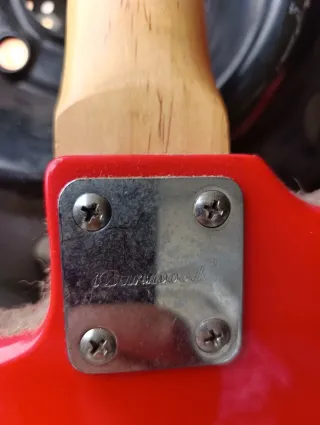 Guitarra Eléctrica Roja