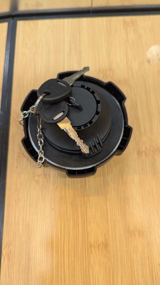 Tapa del Tapón Depósito Gasoil de Combustible