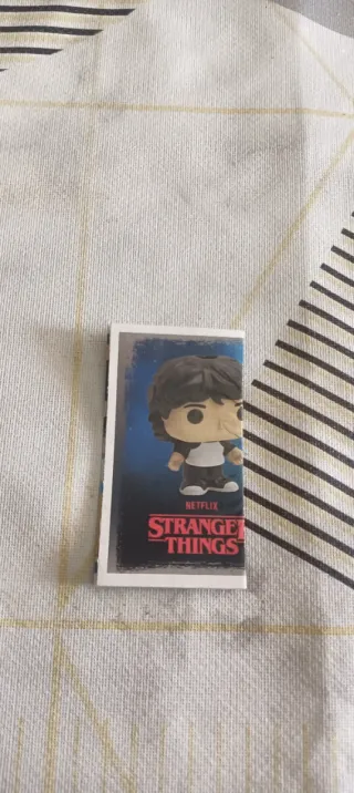 Lote2 6 papelitos Kinder Joy Stranger Things