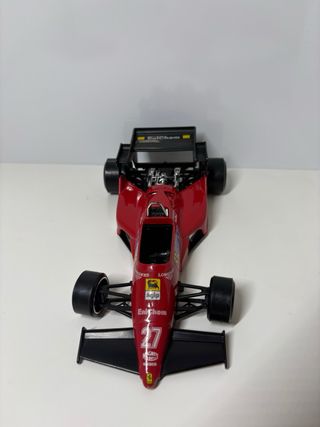 Ferrari 126 C4 1:24 Bburago – Modellino Formula 1