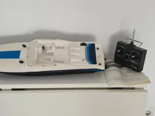 Traxxas Villain IV Lancha RC 1989 Caja