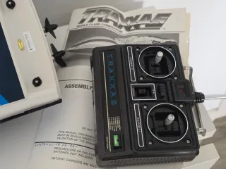 Traxxas Villain IV Lancha RC 1989 Caja