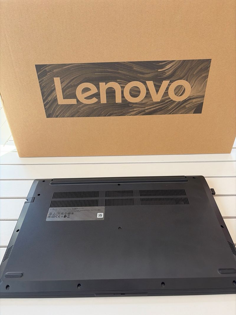 Portátil Lenovo V15 G2 Negro afbeelding 5