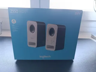 Altavoces Logitech Blancos y Negros