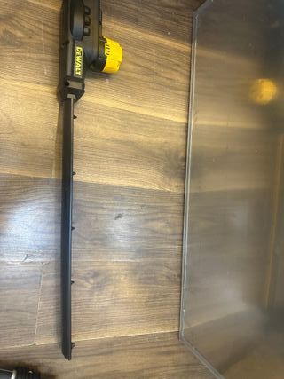 DEWALT - Cortasetos de pértiga XR 18V