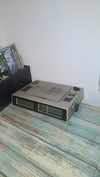 Radio Despertador Digital PRESET