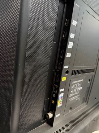 Samsung 43" Smart TV 4K UHD - Modelo UE43KU6000