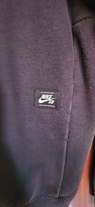 Sudadera Nike SB Negra