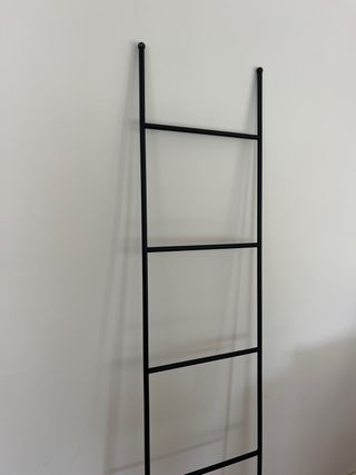 Perchero / Toallero Negro Metálico 160x36 cm