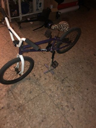 Bicicleta BMX FELT