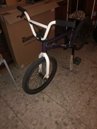 Bicicleta BMX FELT