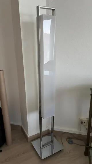 Lámpara de pie moderna salón