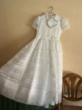 Vestido de comunión blanco. INCLUYE DIADEMA