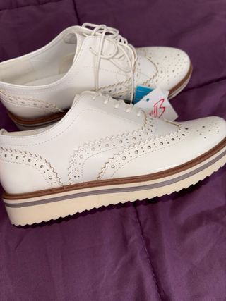 Zapatos estilo Oxford Brogue Blancos Talla 36