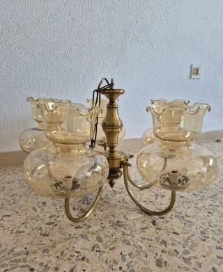 Lámpara de araña, de techo, dorada, cristal