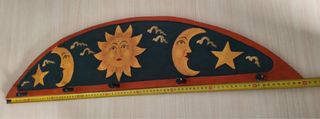 Perchero de madera Sol, Luna y Estrellas