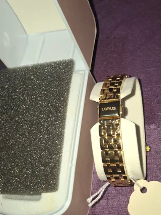 Reloj Lorus Dorado Clásico mujer