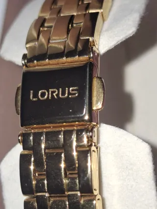 Reloj Lorus Dorado Clásico mujer
