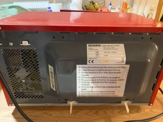 Microondas vintage rojo