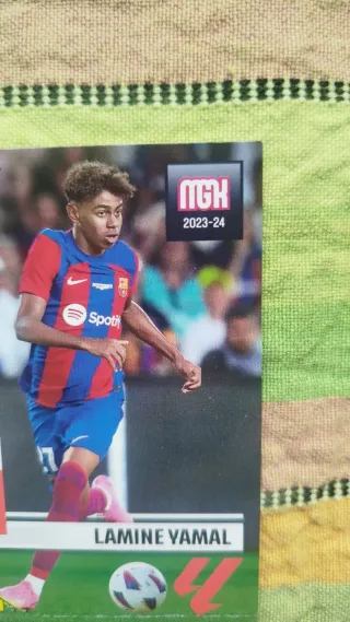 Megacracks 23-24 Lamine Yamal 108 bis