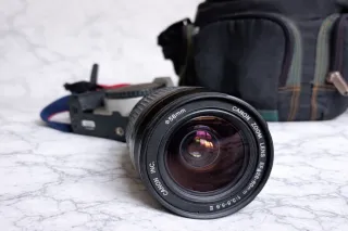 Canon EOS 300 + Objetivo 28-80mm + Bolso