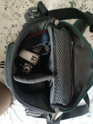 Canon EOS 300 + Objetivo 28-80mm + Bolso
