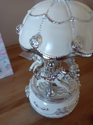 Carillon Giostra Cavalli Bianco e Argento