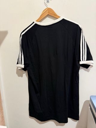 Camiseta Adidas 3 bandas Negra