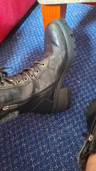 Botas de combate negras con cremallera