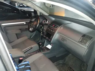 Volkswagen Touran 2011