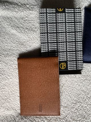 Portafoglio Byblos nuovo con custodia + omaggio