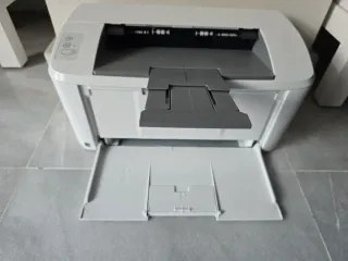 Impresora HP LaserJet M110we WiFi Láser