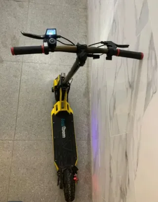 Patinete Eléctrico EcoXtrem Amarillo