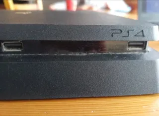 Console PS4 (PlayStation 4) Nera
