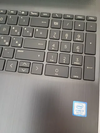 Laptop HP 15s-fq0034nl intel i3 13gen 8GB RAM 256