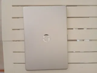 Laptop HP 15s-fq0034nl intel i3 13gen 8GB RAM 256