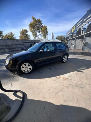 Volkswagen Golf 2000