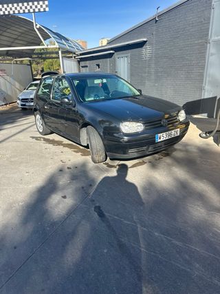 Volkswagen Golf 2000