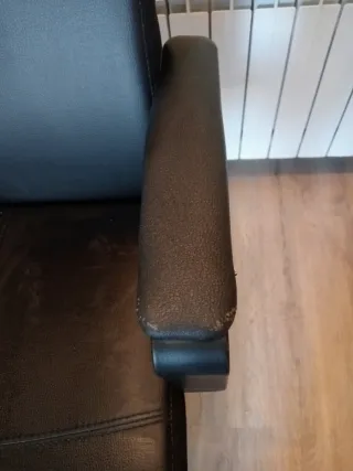 Silla de oficina negra