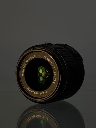Nikon AF-S DX NIKKOR 18-55mm VR II