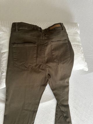 Pantalones verdes caqui talla 36