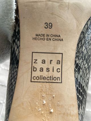 Zapatos de tacón Zara estampado serpiente