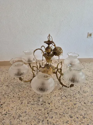 Lámpara araña dorada cristal