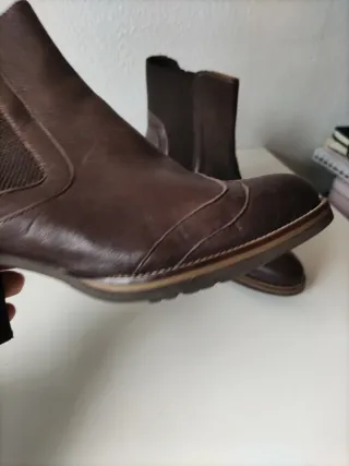 Botines de piel marrones