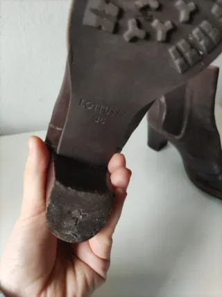 Botines de piel marrones