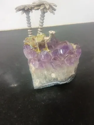 Geoda Amatista y Olivina