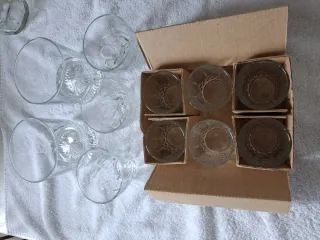 Vasos de whisky con diseño de montaña