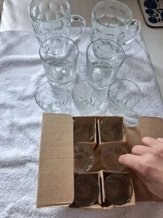 Vasos de whisky con diseño de montaña