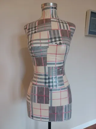 Busto Maniquí Vintage Tartán - Diseño Exclusivo