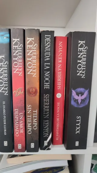 Saga Cazadores Oscuros Sherrilyn Kenyon (39 libros